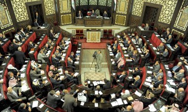 مجلس الشعب يقر مشروع قانون غرف التجارة..